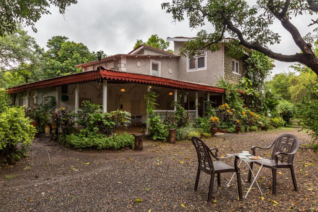 Saffronstays Firdaus Baug Khamshet Dış mekan fotoğraf