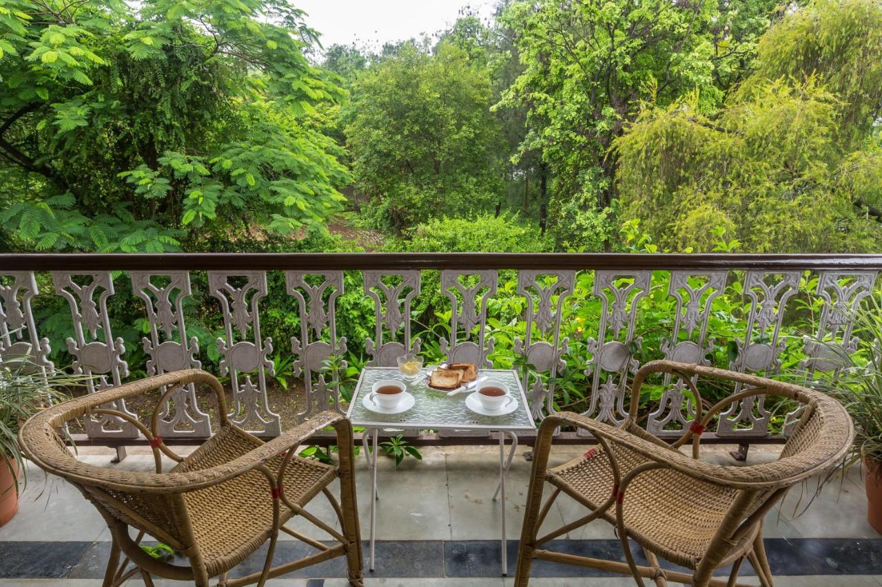Saffronstays Firdaus Baug Khamshet Dış mekan fotoğraf