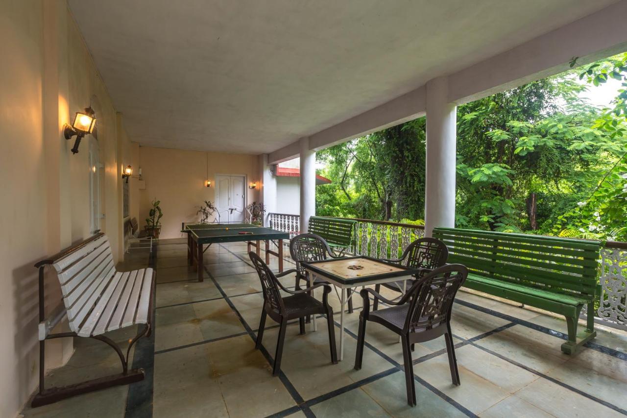 Saffronstays Firdaus Baug Khamshet Dış mekan fotoğraf