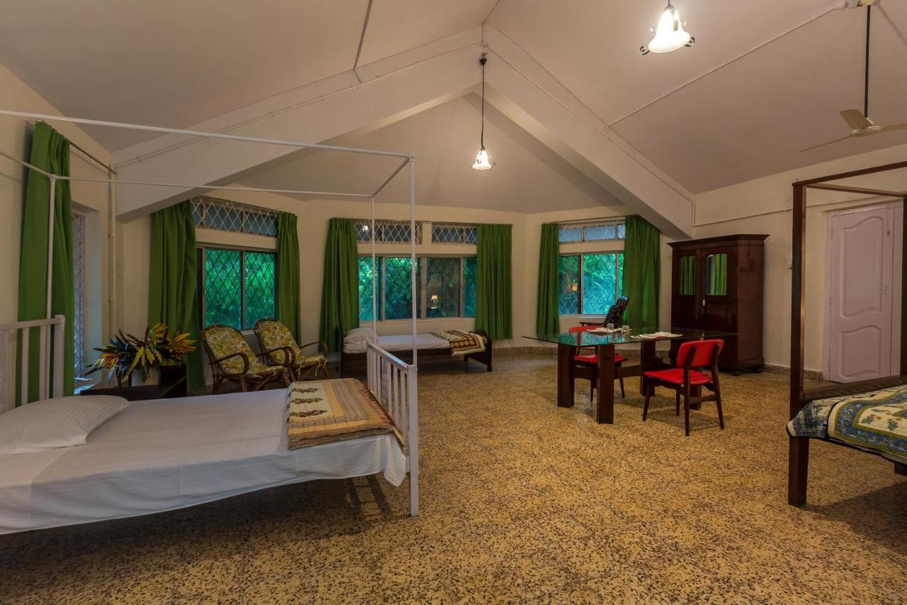 Saffronstays Firdaus Baug Khamshet Dış mekan fotoğraf